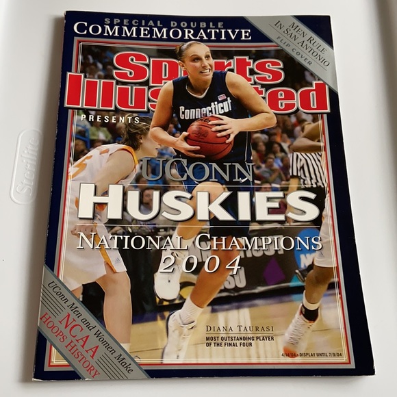 Vintage Sports Illustrated UCONN Huskies Championship 2004 - Picture 2 of 6